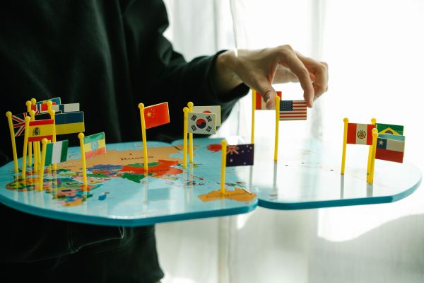 How Can UK Businesses Adapt to a Rapidly Changing Global Market?